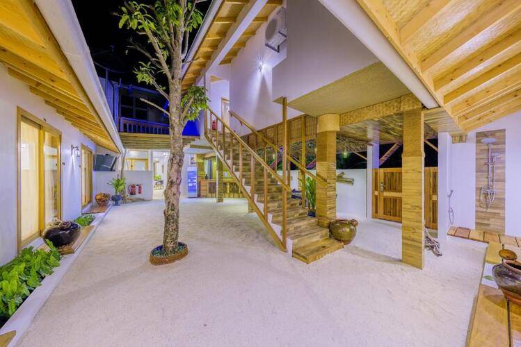 Ameera Dhiffushi Maldives