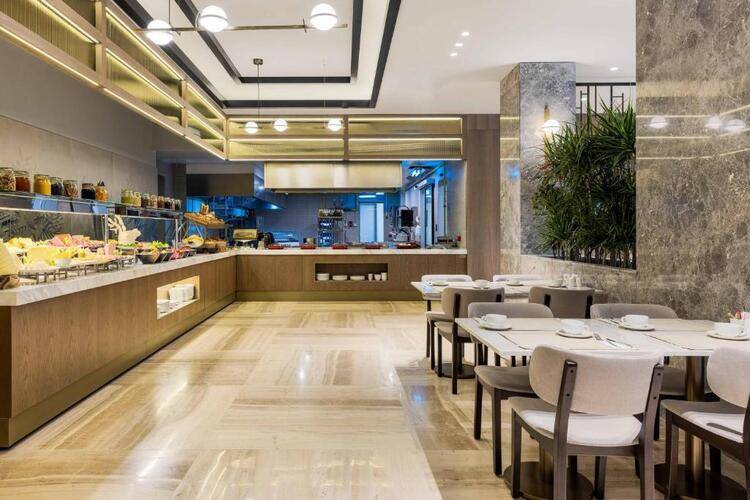 Movenpick Living Istanbul Camlivadi