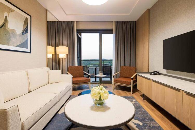 Movenpick Living Istanbul Camlivadi
