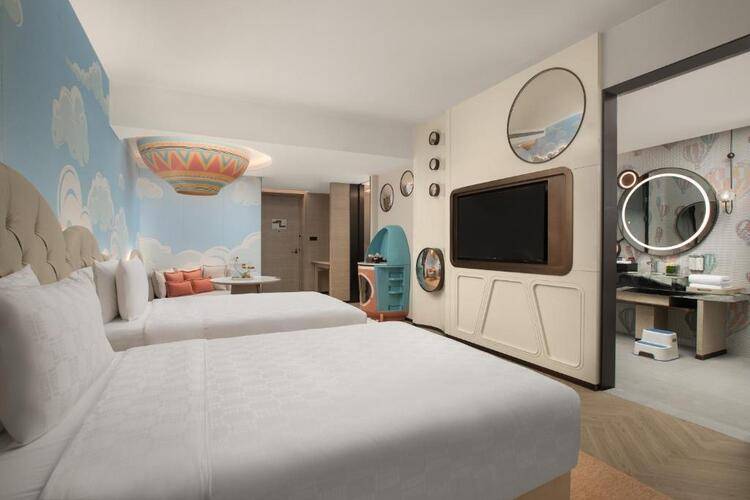 Hualuxe Sanya Yalong Bay Resort