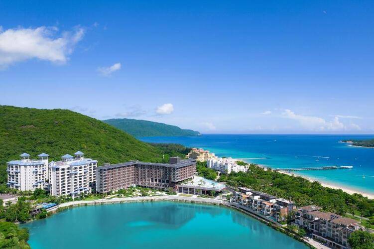 Hualuxe Sanya Yalong Bay Resort