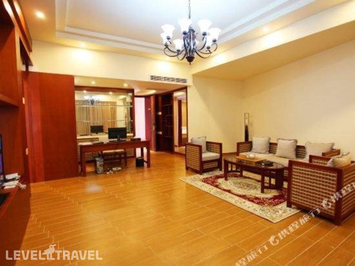 фотографии отеля Oriental Tailong Hotel в Китай(Басуо ) - фото №8