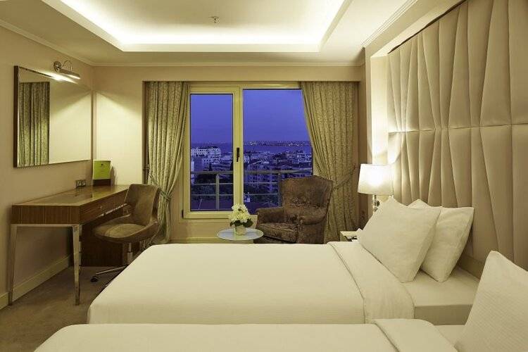 Doubletree By Hilton Hotel Izmir - Alsancak