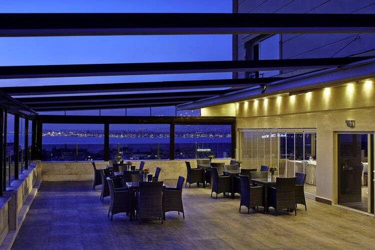 Doubletree By Hilton Hotel Izmir - Alsancak