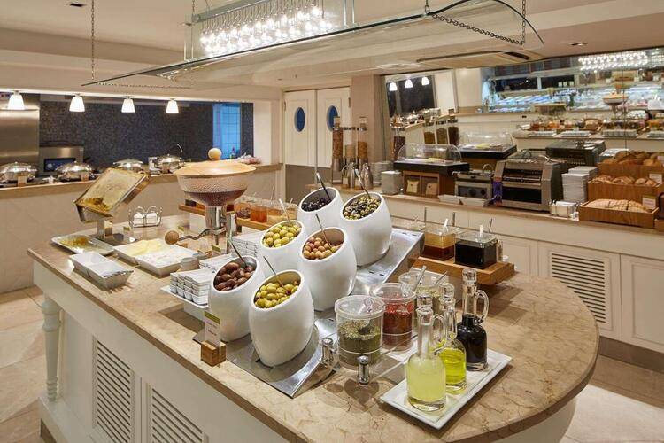 Doubletree By Hilton Hotel Izmir - Alsancak