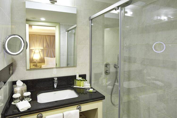 Doubletree By Hilton Hotel Izmir - Alsancak