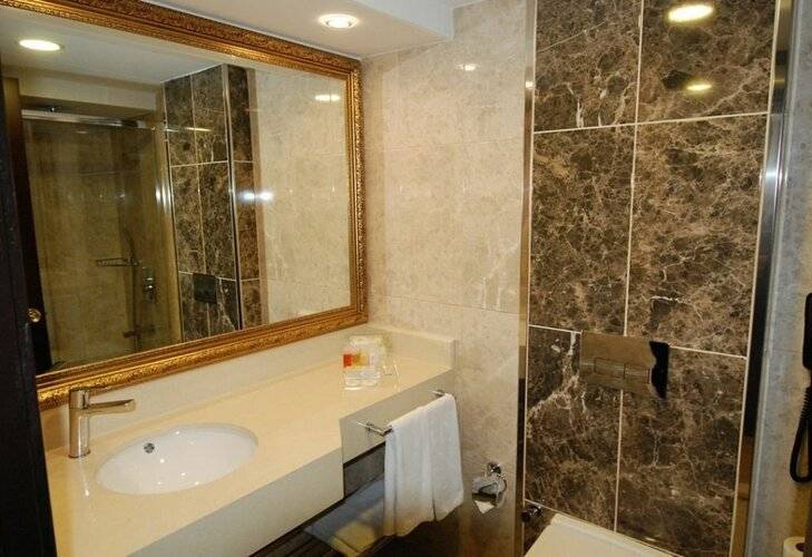 Ege Palas Business Hotel
