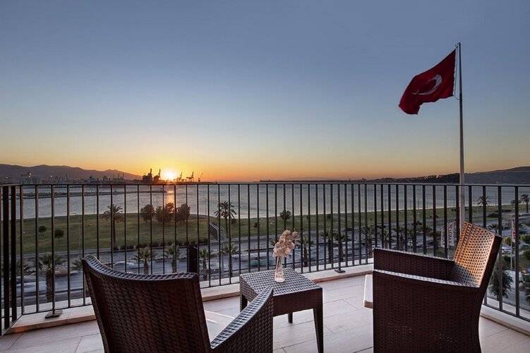 Hilton Garden Inn Izmir Bayrakli