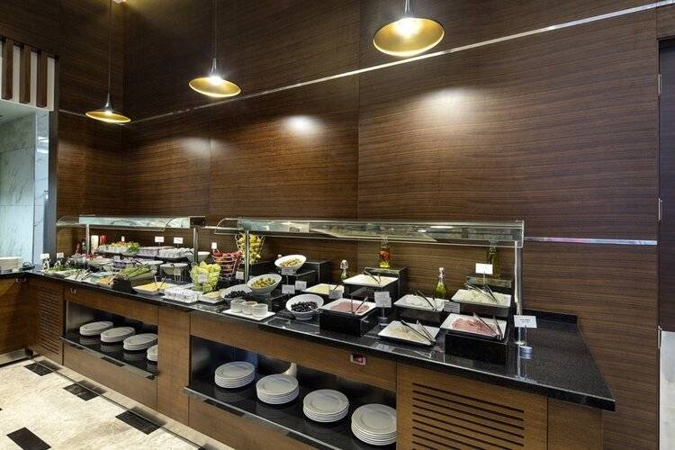 Hilton Garden Inn Izmir Bayrakli