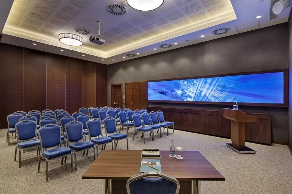 Hilton Garden Inn Izmir Bayrakli