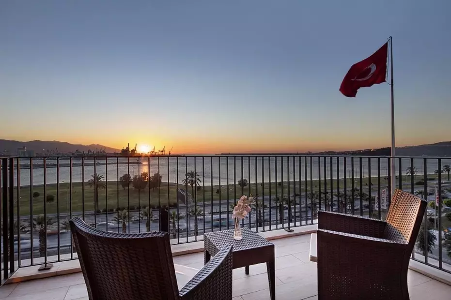 Hilton Garden Inn Izmir Bayrakli