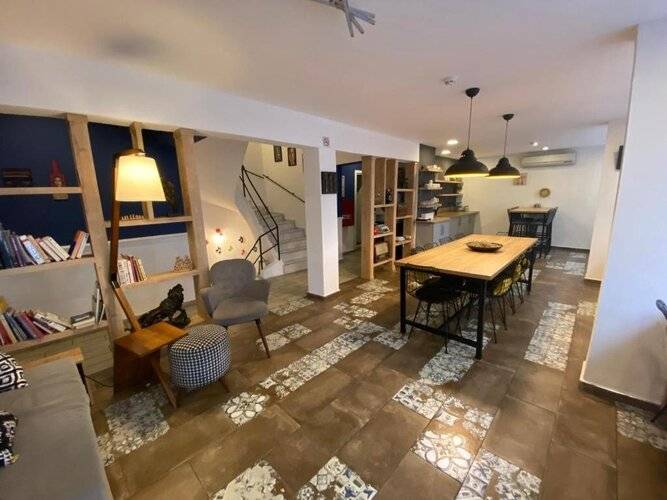 Piano Hotel
