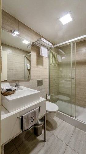 The New Hotel Zeybek