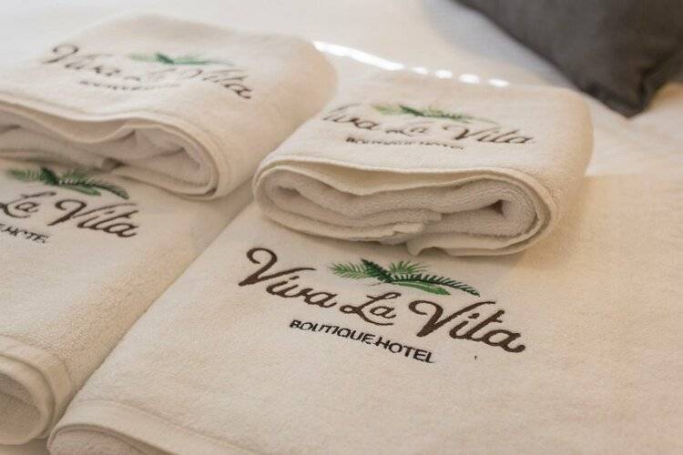 Viva La Vita (Adults Only 18+)