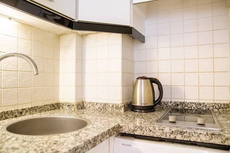 Fi Homes (Adults Only 18+)