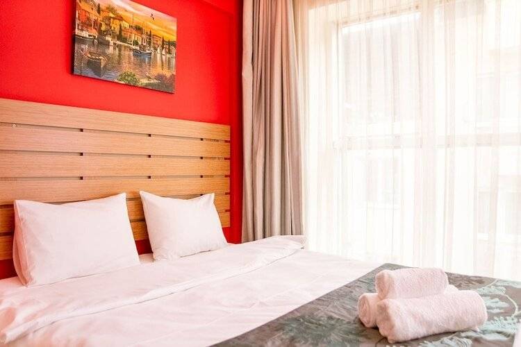 Fi Homes (Adults Only 18+)