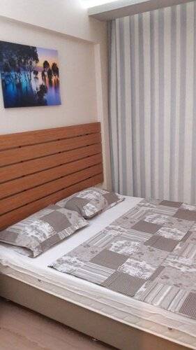 Fi Homes (Adults Only 18+)