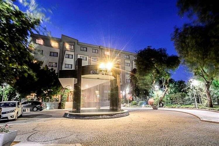 Hotel Anemon Ege Saglik