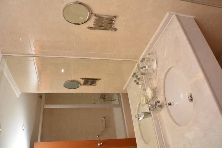 Hotel Anemon Ege Saglik