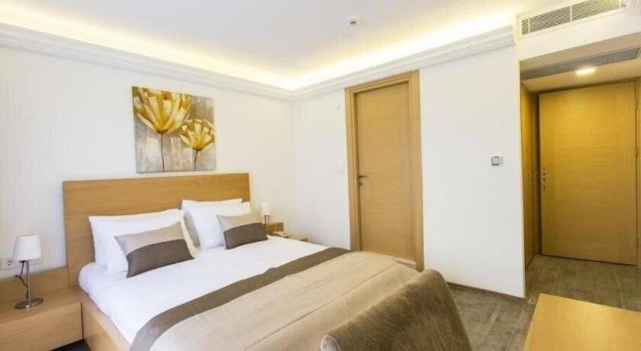 Mb City Hotel