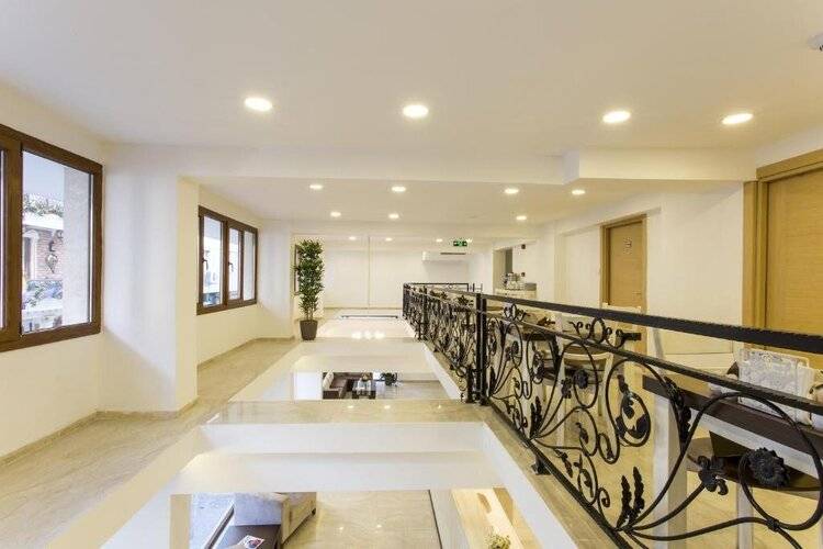 Mb City Hotel