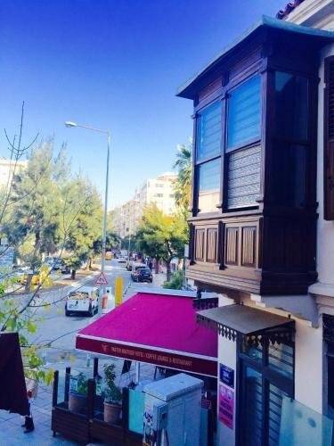 Pastor Historical Apart Hotel The Gulf Of Izmir