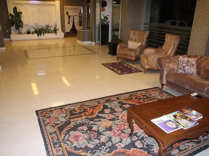 Wox Ew Hotel