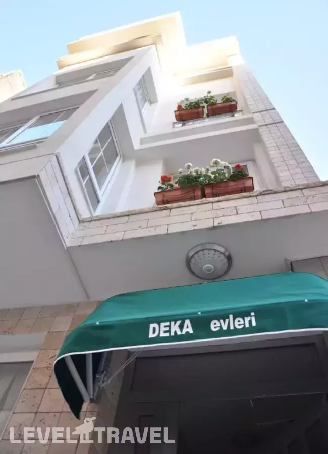 Deka Evleri