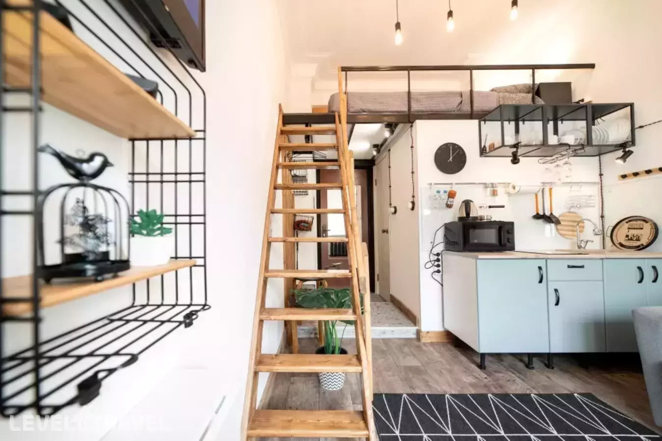 Питерская Двухуровневая Студия В Центре Красноярска