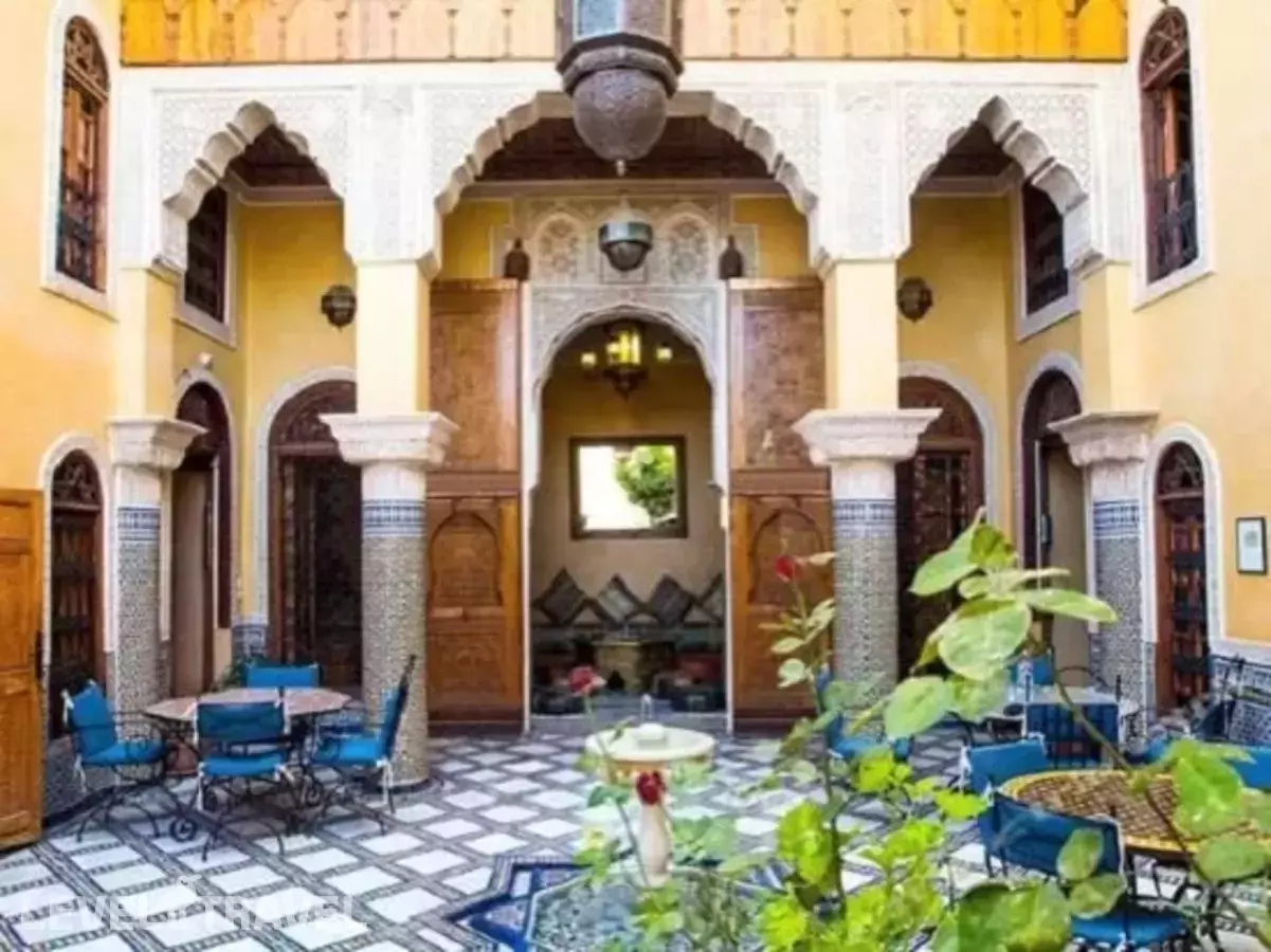 Riad Layalina