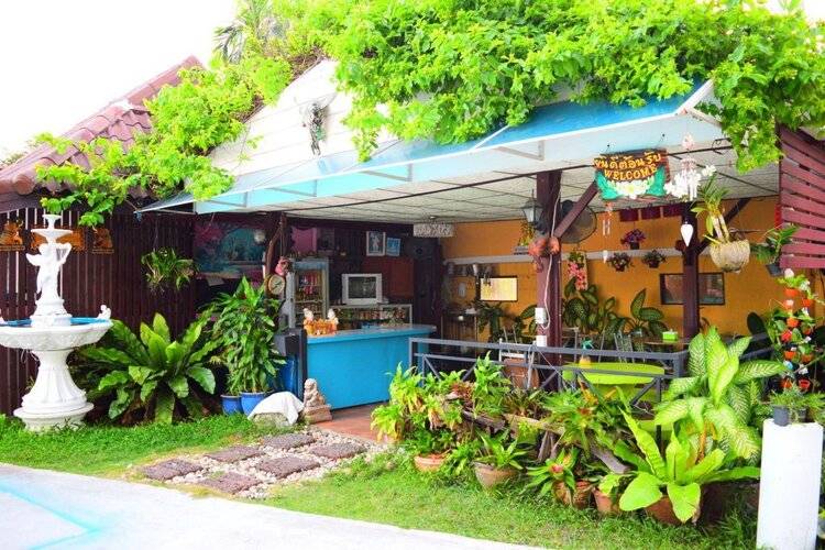 Phaithong Sotel Resort