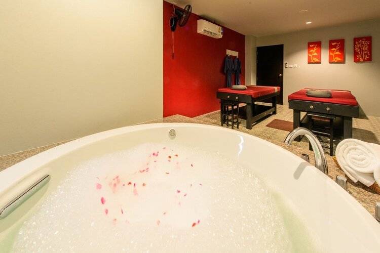 Recenta Phuket Suanluang