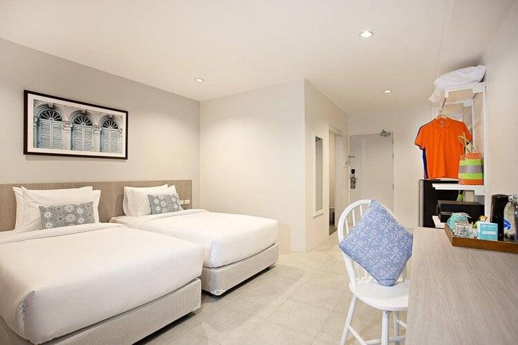 Recenta Suite Phuket Suanluang