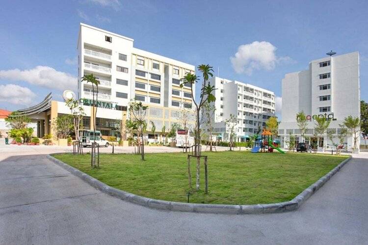 Recenta Suite Phuket Suanluang