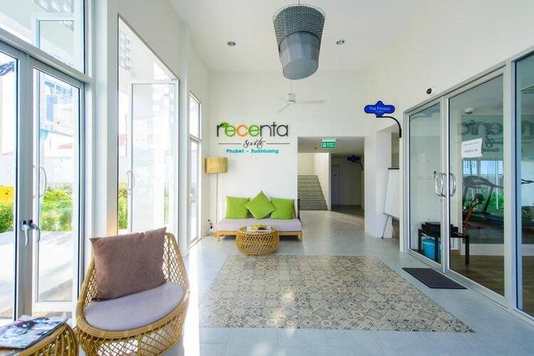 Recenta Suite Phuket Suanluang