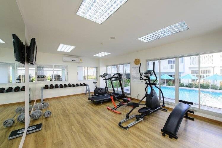Recenta Suite Phuket Suanluang