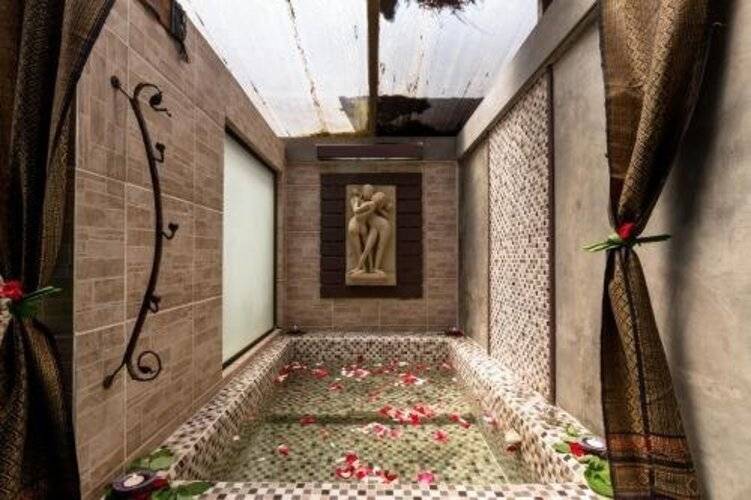 The Lantern Hostel And Spa