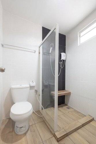 Oyo 75383 Danthip Place