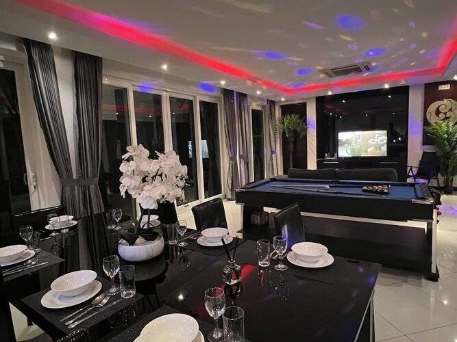 Hollywood Pool Villa Jomtien Pattaya
