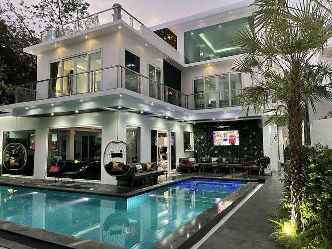 Hollywood Pool Villa Jomtien Pattaya