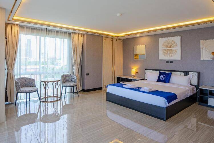 Ht9 Hotel