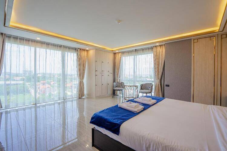 Ht9 Hotel