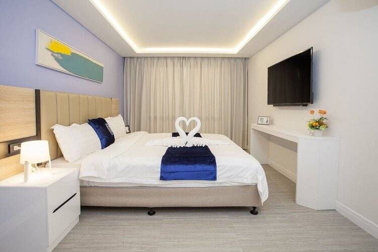 Ht9 Hotel