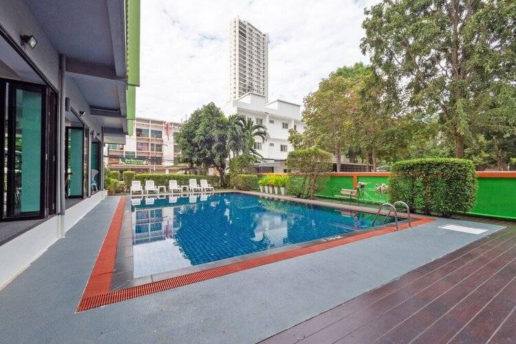 Oyo 75367 Ud Pattaya Hotel