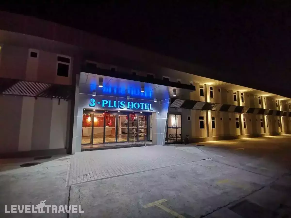 3-Plus Hotel
