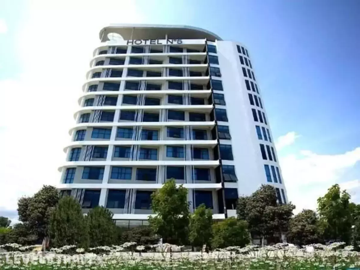 Hotel No.5