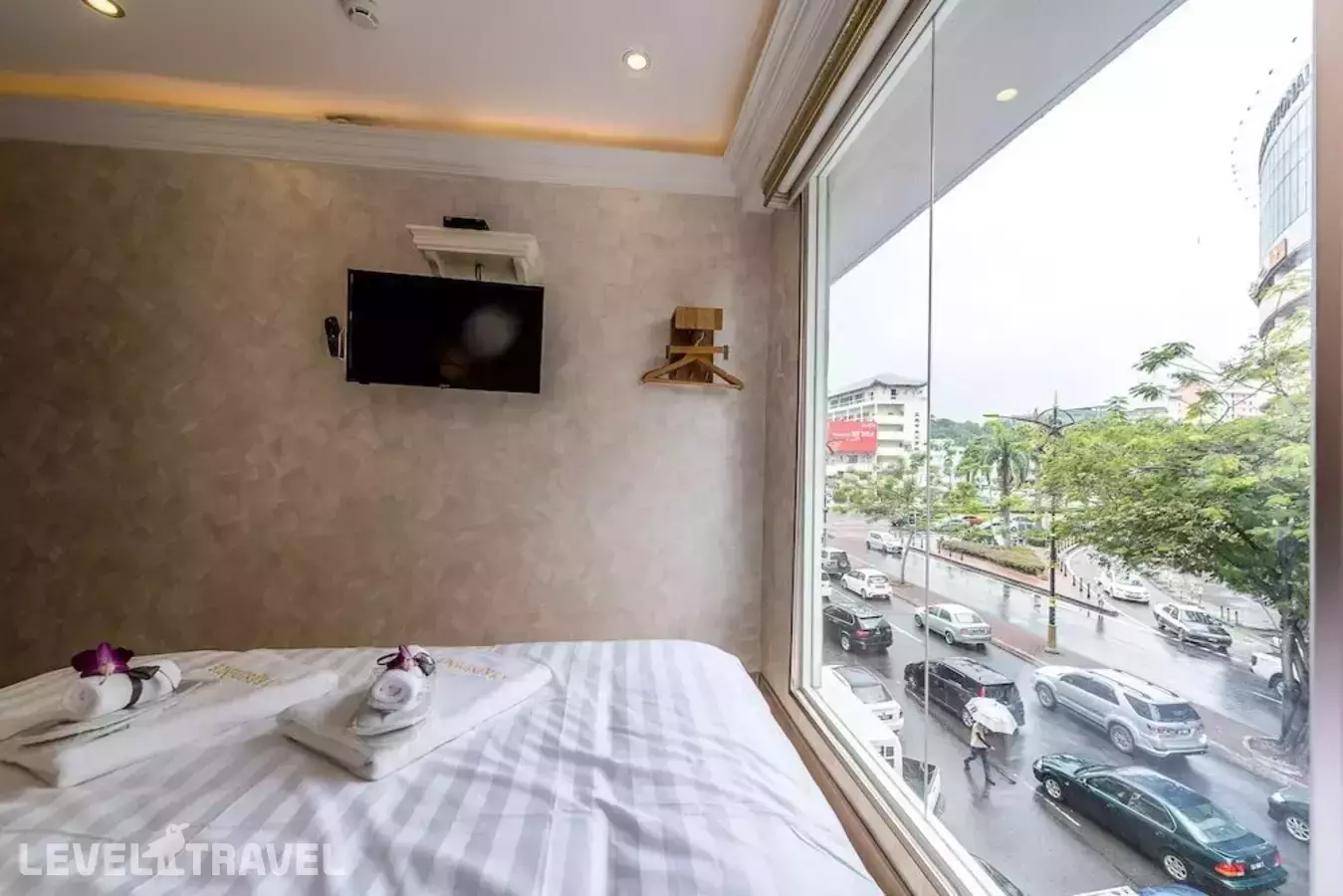 Cj Residence