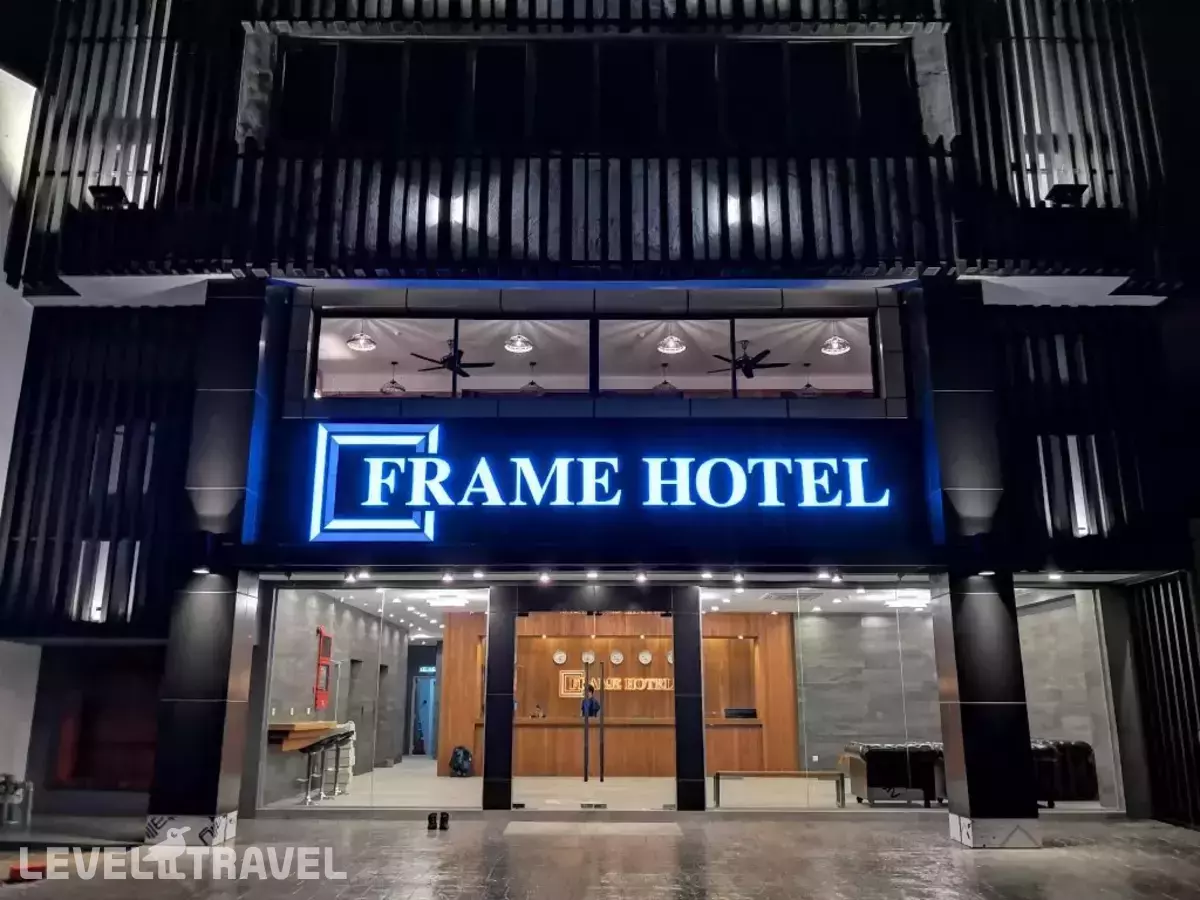 Frame Hotel