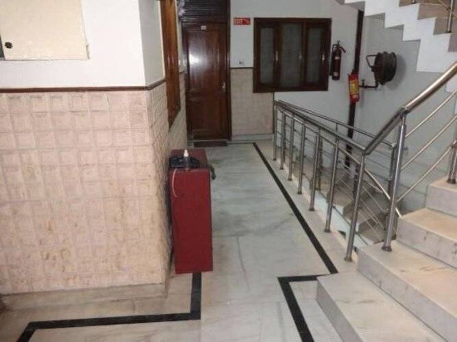 Adb Rooms Hotel Crystal Deluxe