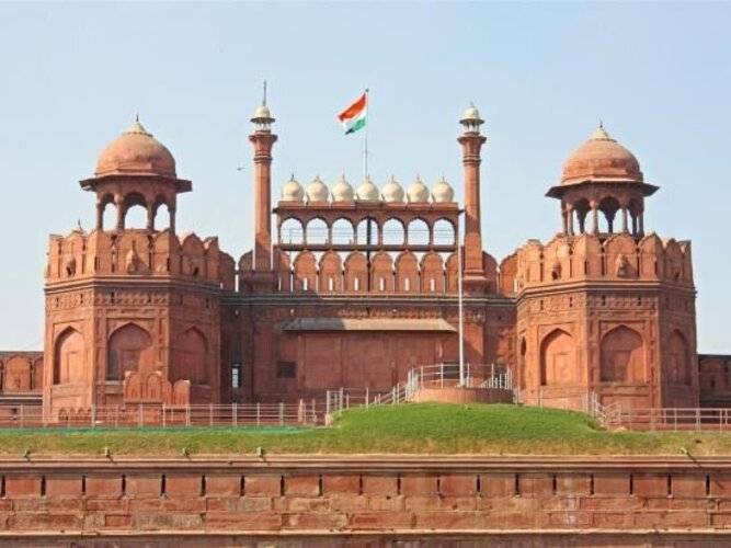 Adb Rooms Hotel Crystal Deluxe